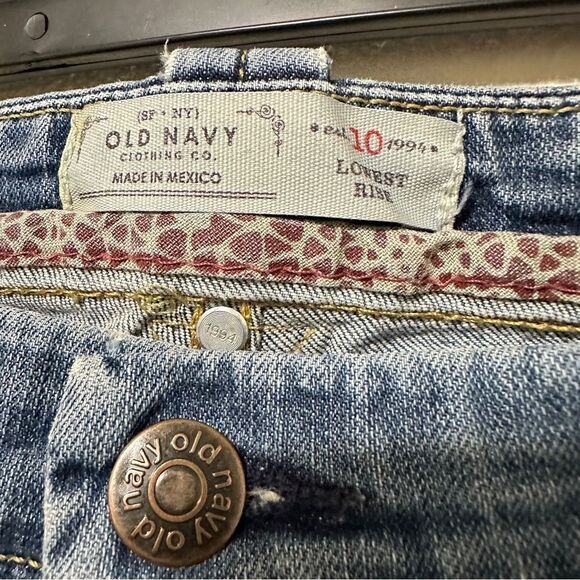Vintage Old Navy Women’s, size 10 Bootcut Jeans, Button Flap Pockets Denim Pants - Picture 7 of 11